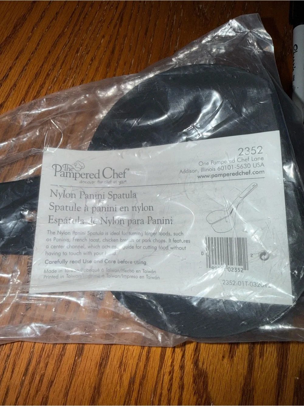 Pampered Chef Panini Spatula 2352 Black Nylon Hamburger Sandwich Turner New Flip